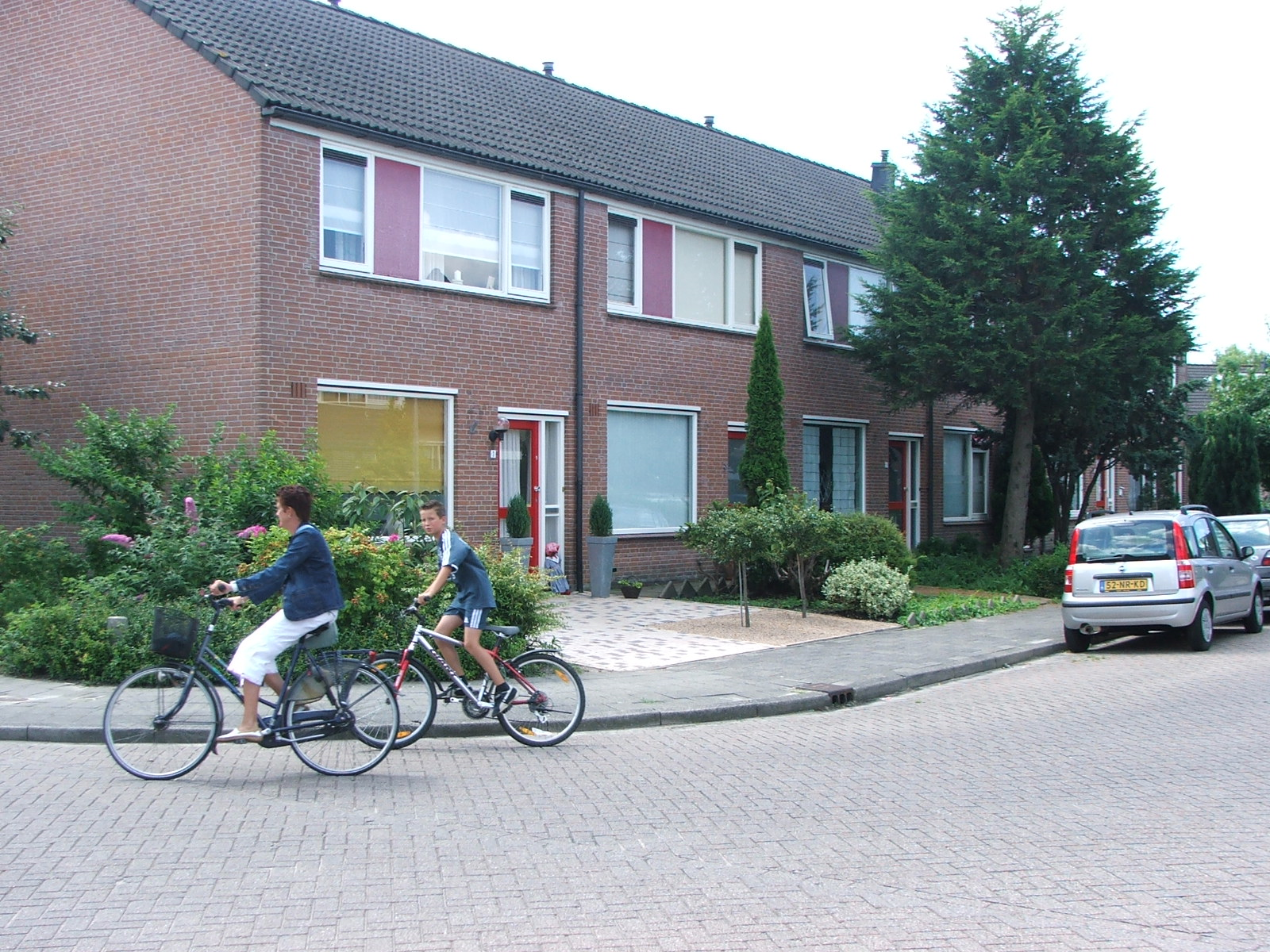 Elzenstraat 1