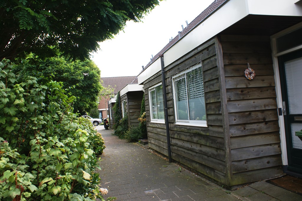 Tussenwoning te huur: Eikenhorst 120, Horstenbuurt-Noord Alphen Aan Den Rijn