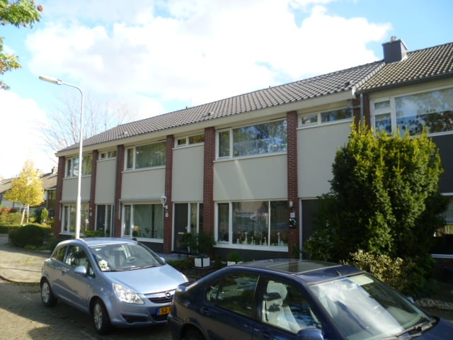 Tussenwoning te huur: Valkstraat 18, Vogelbuurt Lisse