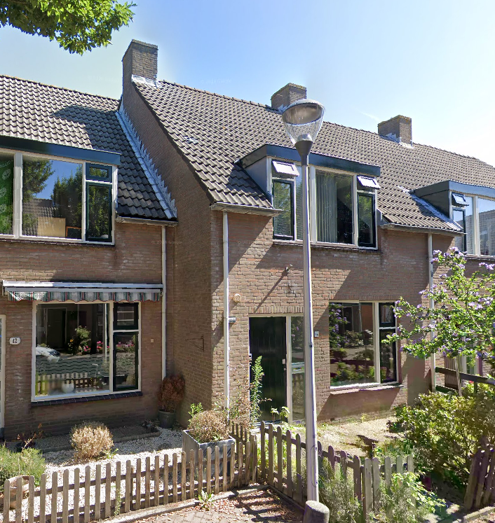 Tussenwoning te huur: Warmundastraat 44, Middelbuurt Warmond