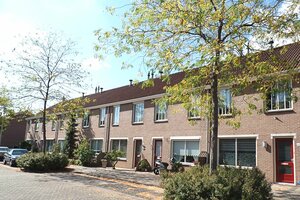 Terraced house for rent: Stoelmatter 172, Ambachtenbuurt-West Alphen Aan Den Rijn