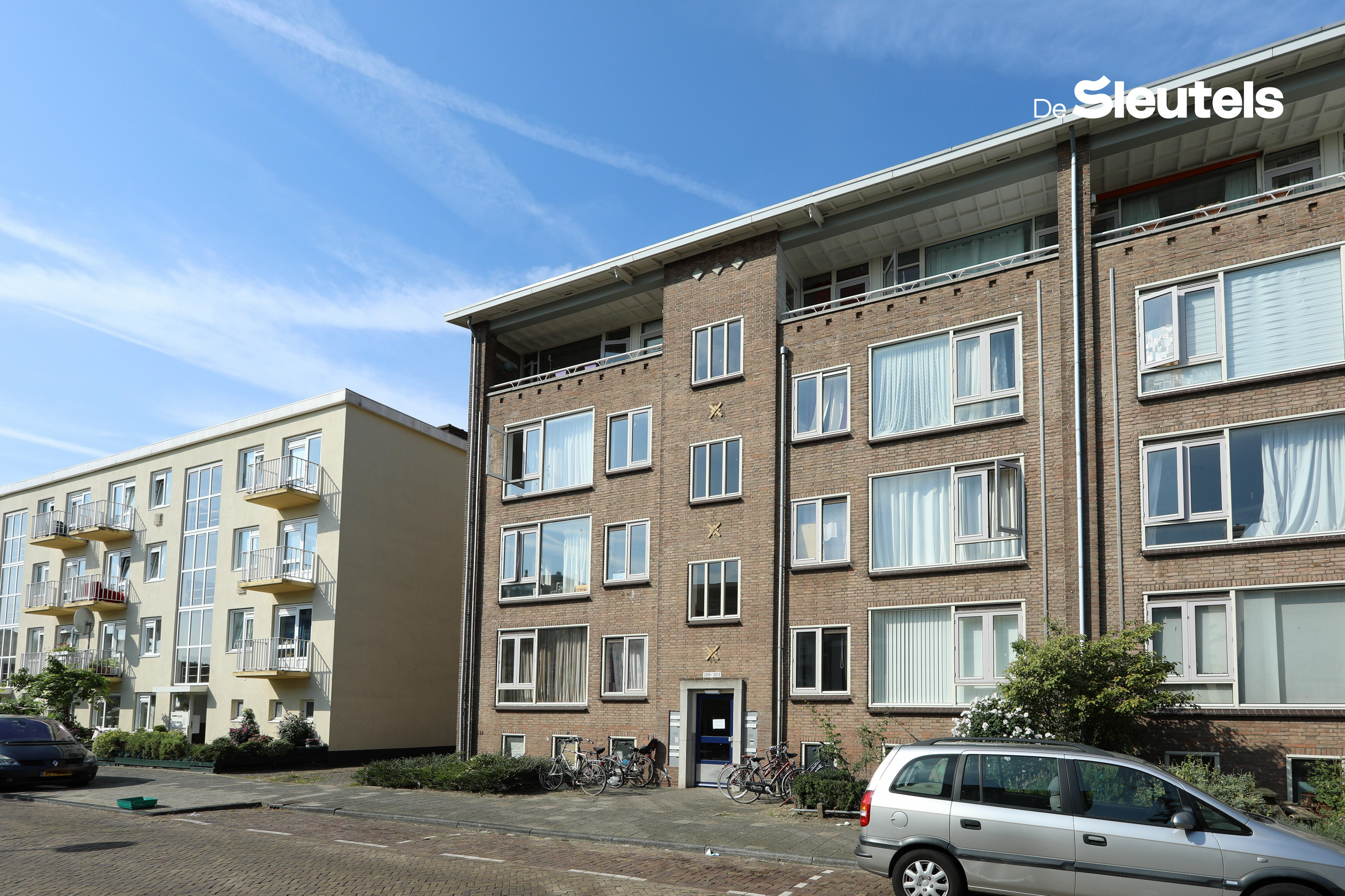 Apartment for rent: Hoflaan 301, Haagweg-Zuid Leiden