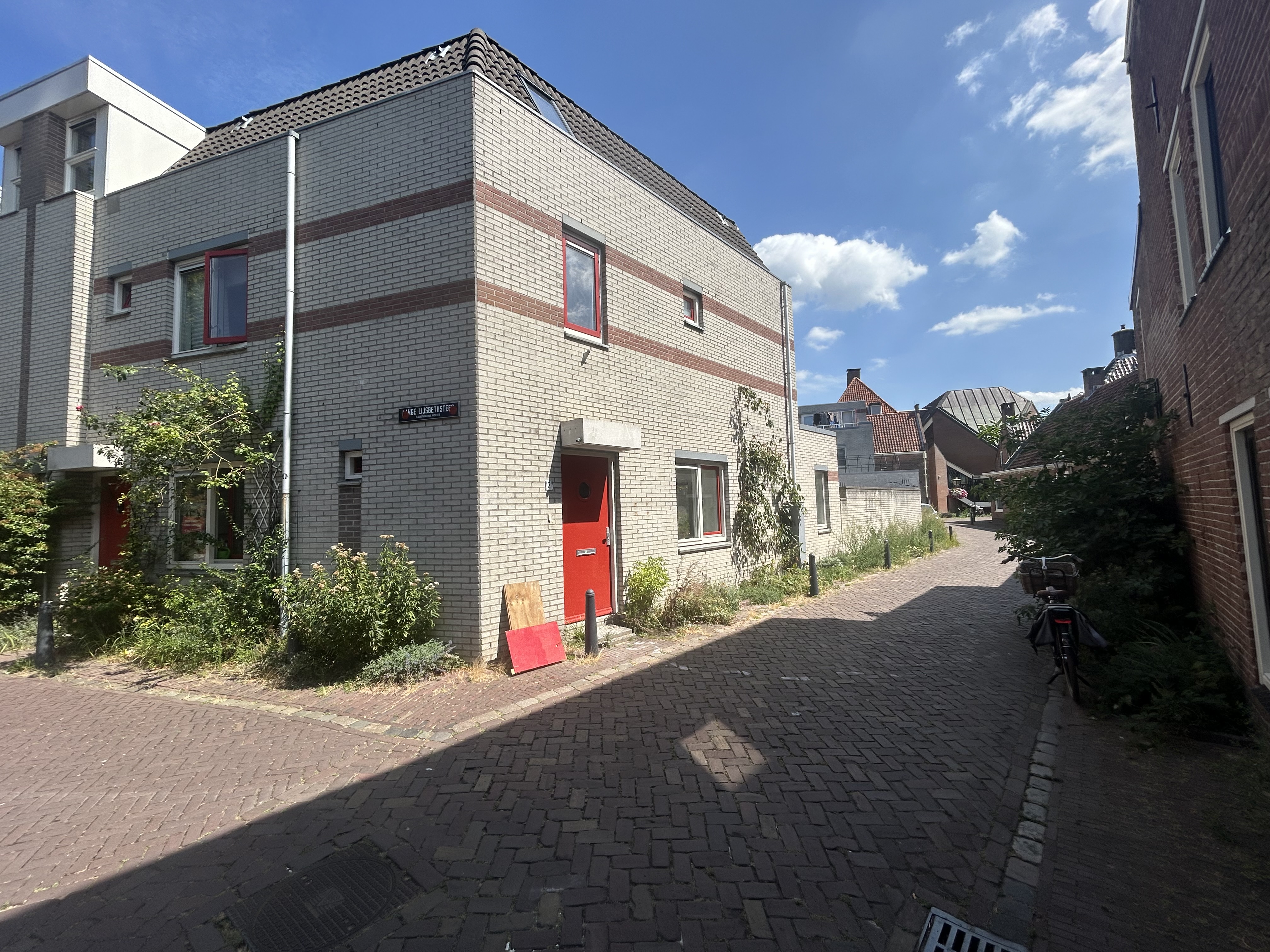 Corner house for rent: Klooster 2, De Camp Leiden