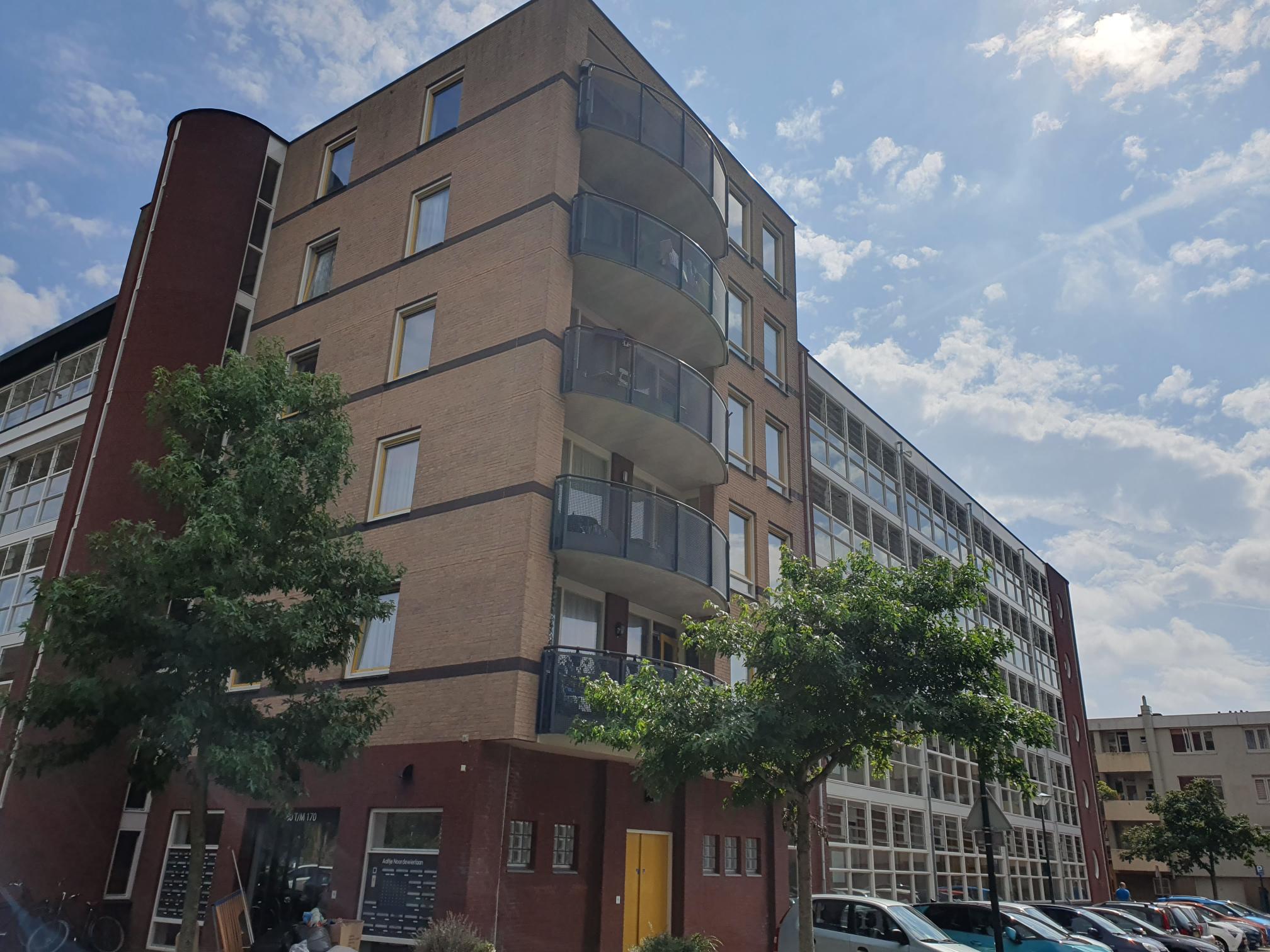 Appartement (niet meer online): Aaltje Noordewierlaan 140, Leiden