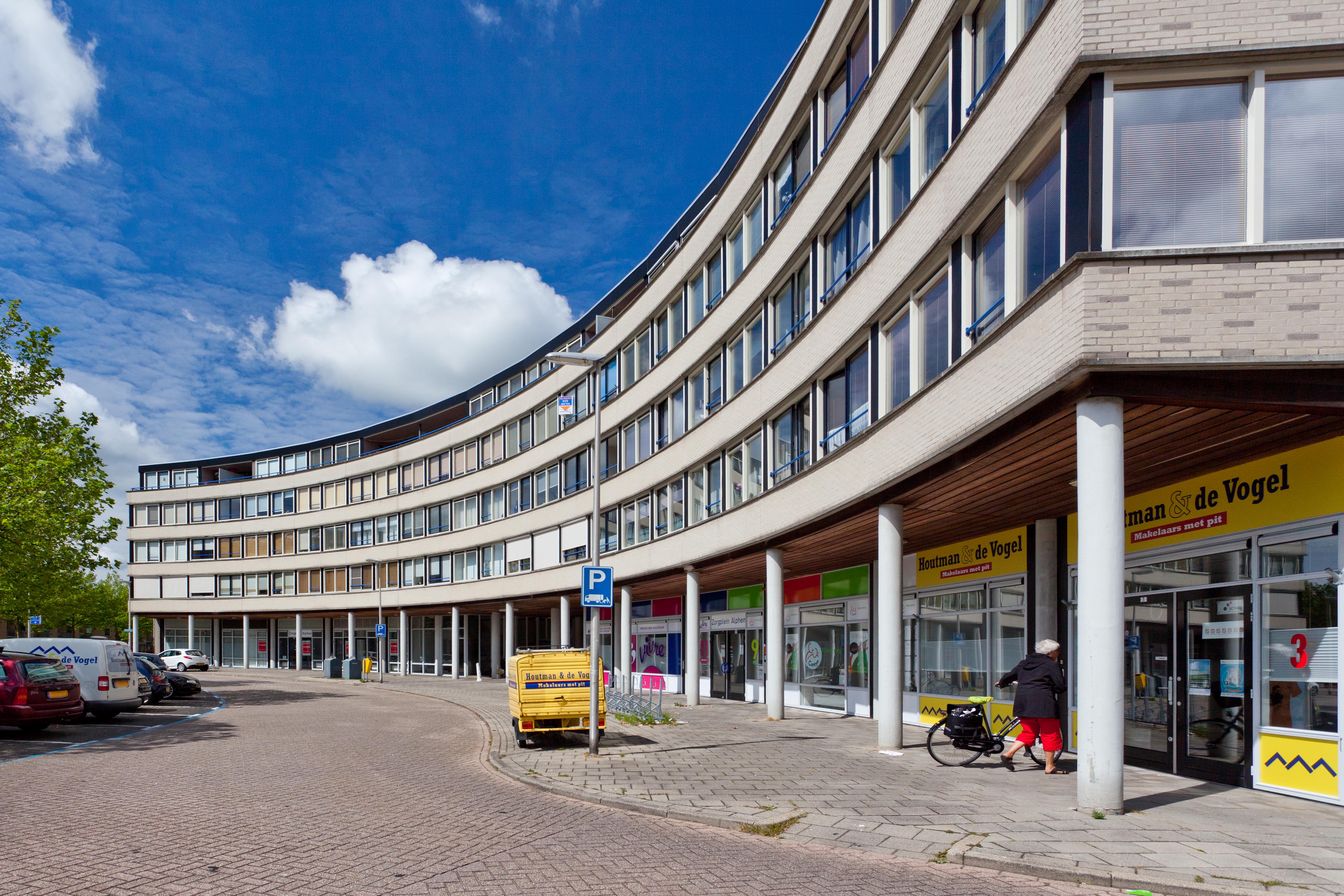 Apartment for rent: Euromarkt 49, Europaplein Alphen Aan Den Rijn
