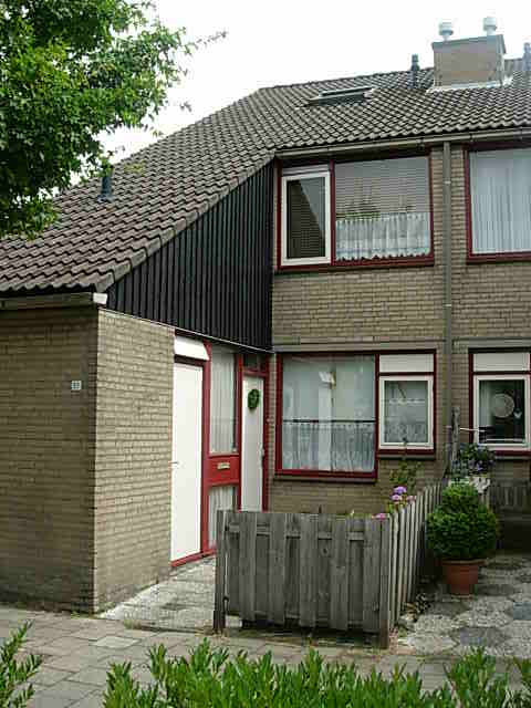 Hoekwoning te huur: Kruiskruid 37, Snijdelwijk Boskoop