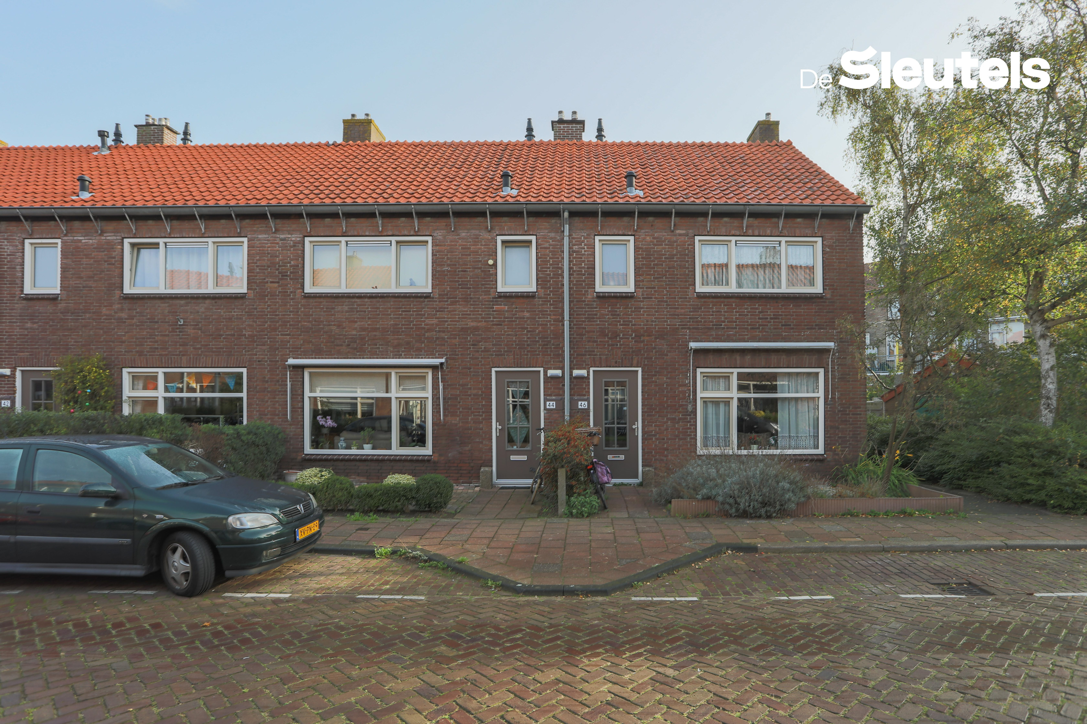 Corner house for rent: Druivenstraat 46, Cronestein Leiden