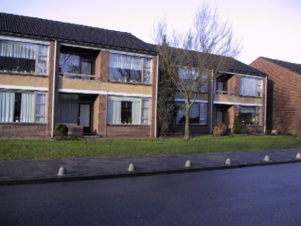 Appartement te huur: Rembrandt van Rijnsingel 206, Burgemeesterswijk Roelofarendsveen