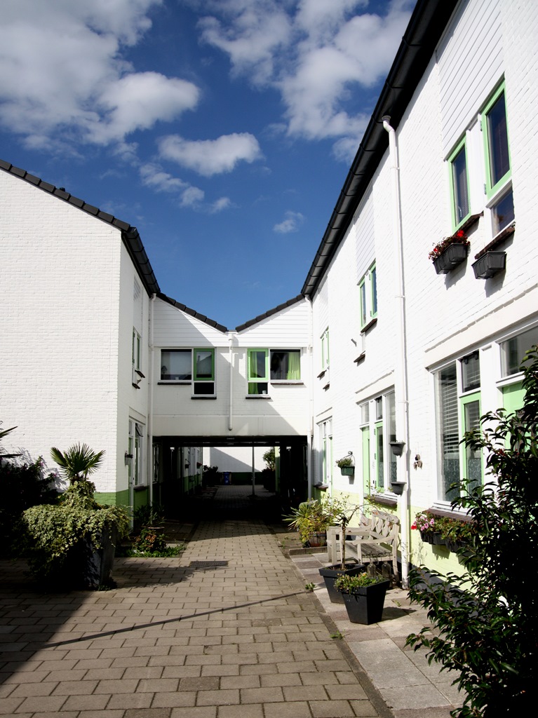 Tussenwoning te huur: Norenwerk 9, Emmalaan Alphen Aan Den Rijn