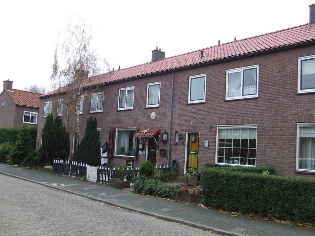 Tussenwoning te huur: Geraniumstraat 3, Bloemenbuurt Lisse