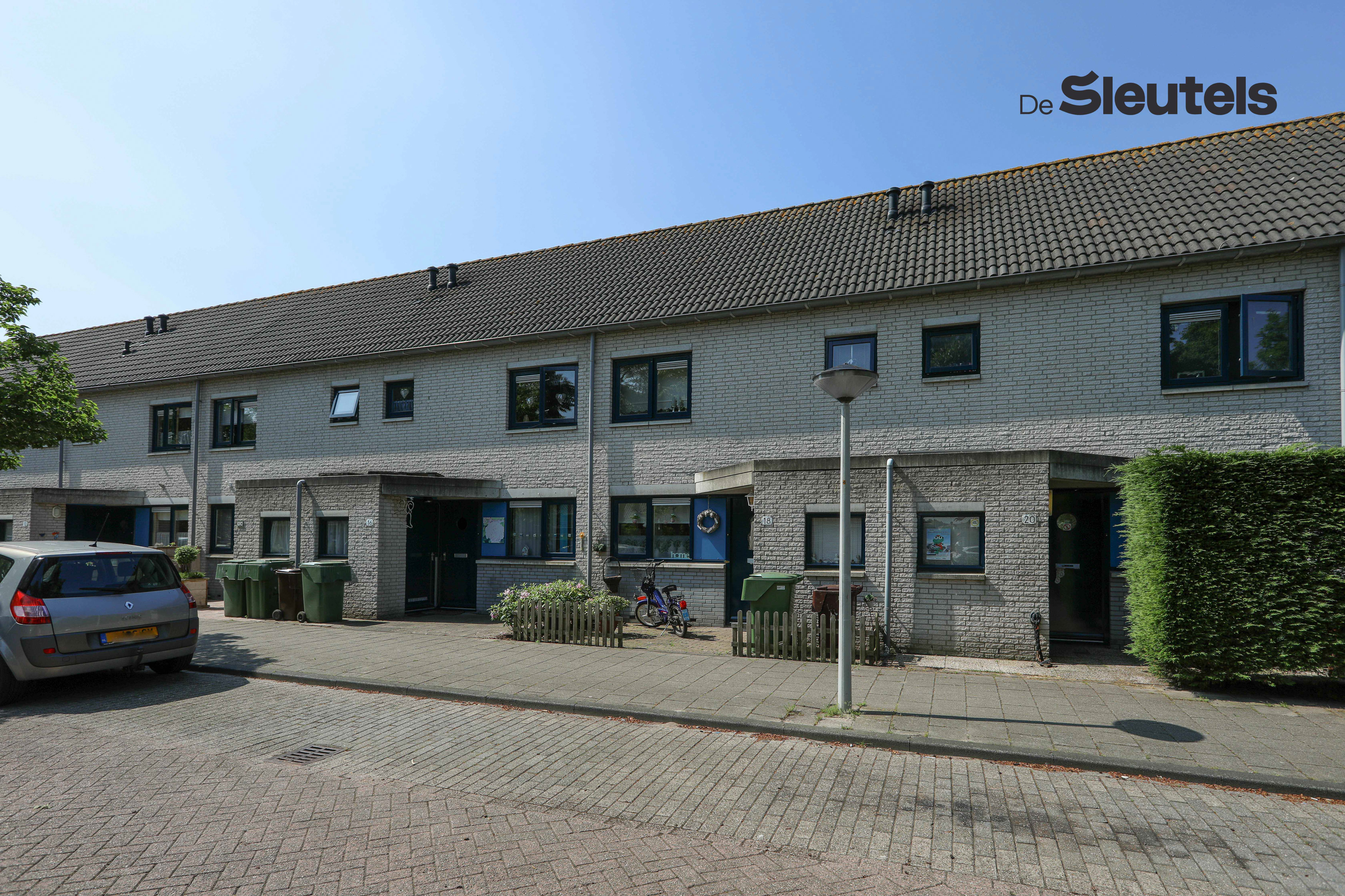 Terraced house for rent: Corrie ten Boomstraat 20, Kloosterhof Leiden