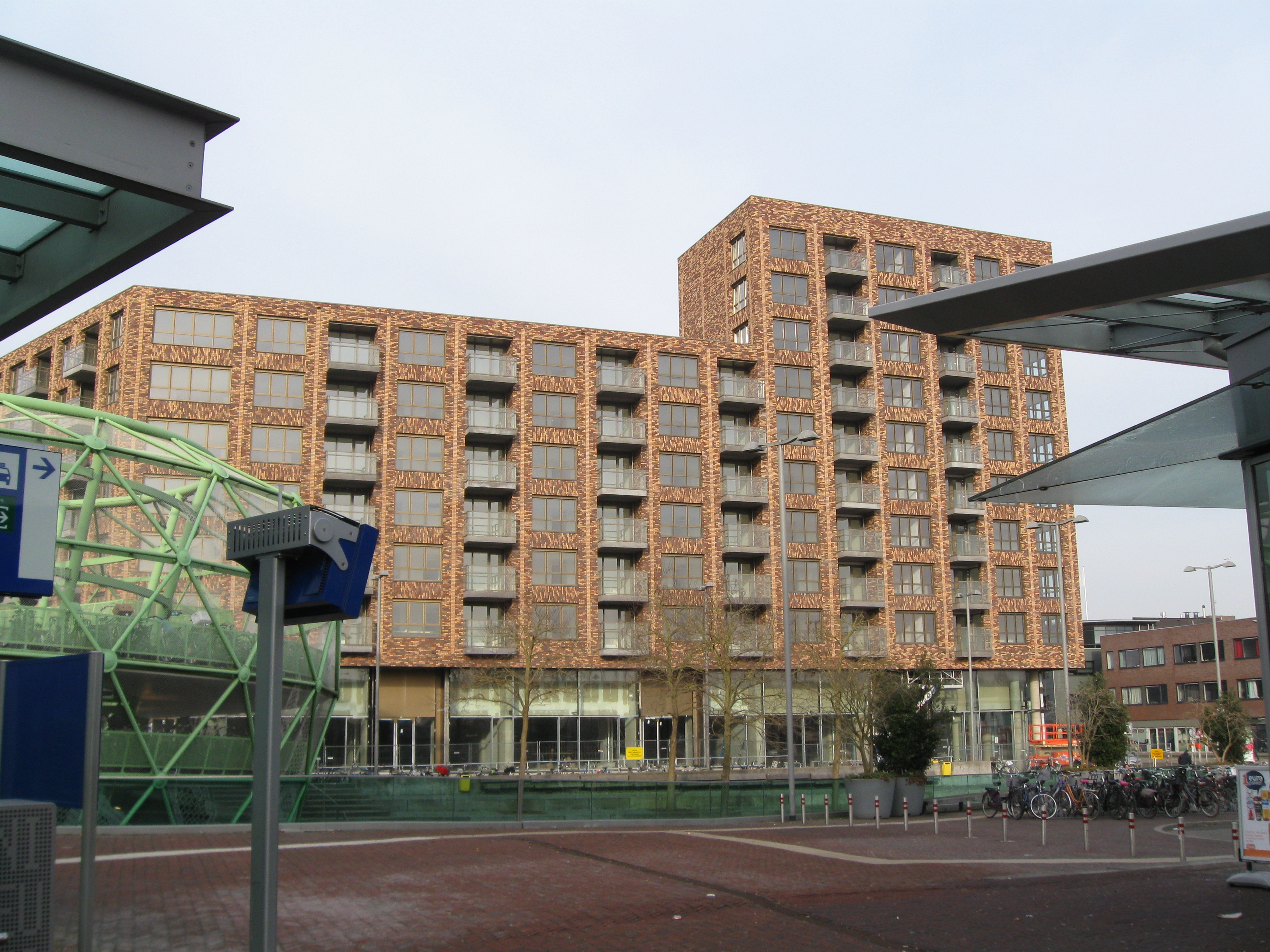 Apartment for rent: Stationsplein 223, Paradijslaan Alphen Aan Den Rijn