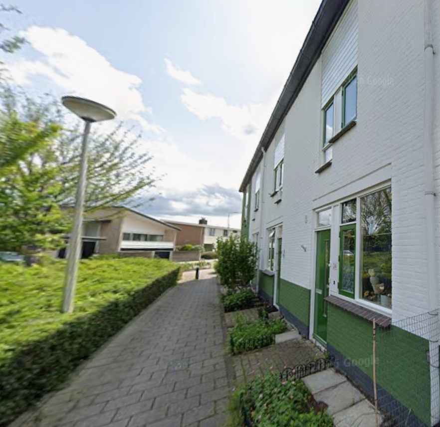 Corner house for rent: Romanenwerk 18, Emmalaan Alphen Aan Den Rijn