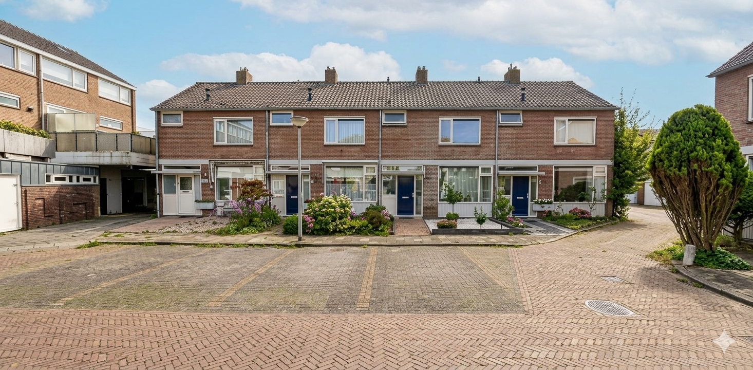 Terraced house for rent: Engel Kruijfhove 18, De Hoven Sassenheim
