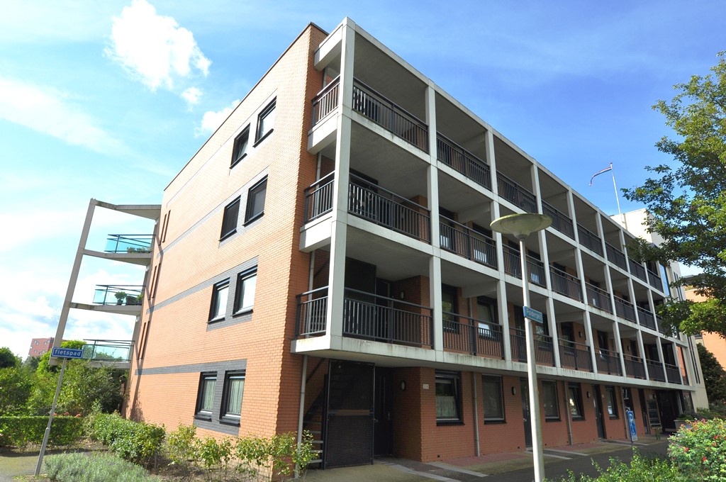 Apartment for rent: Polderpeil 200, Polderpeil-West Alphen Aan Den Rijn