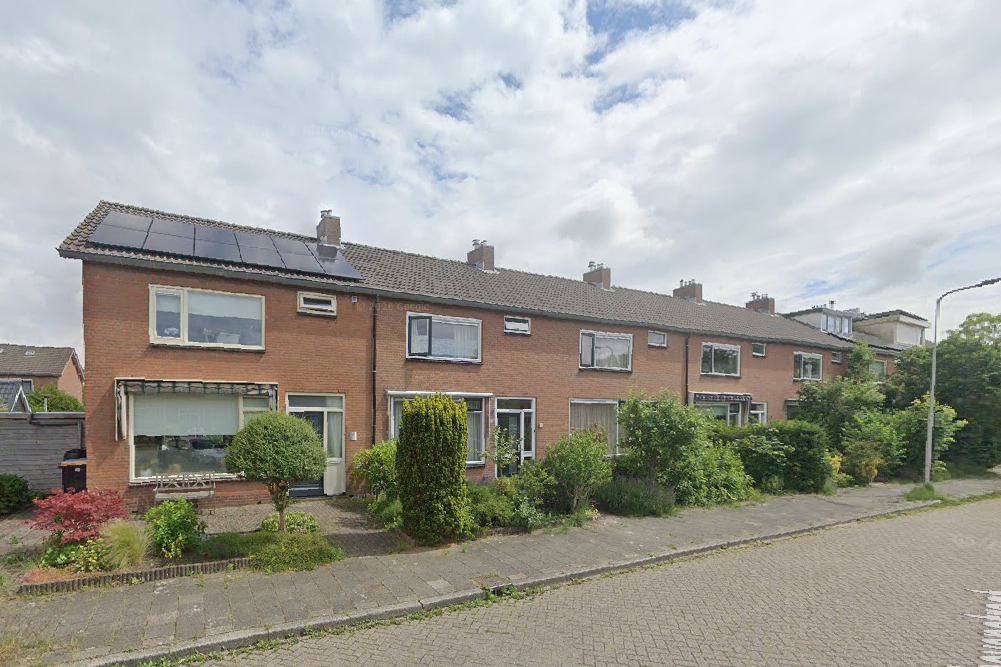 Terraced house for rent: Beethovenstraat 30, Componistenbuurt Lisse