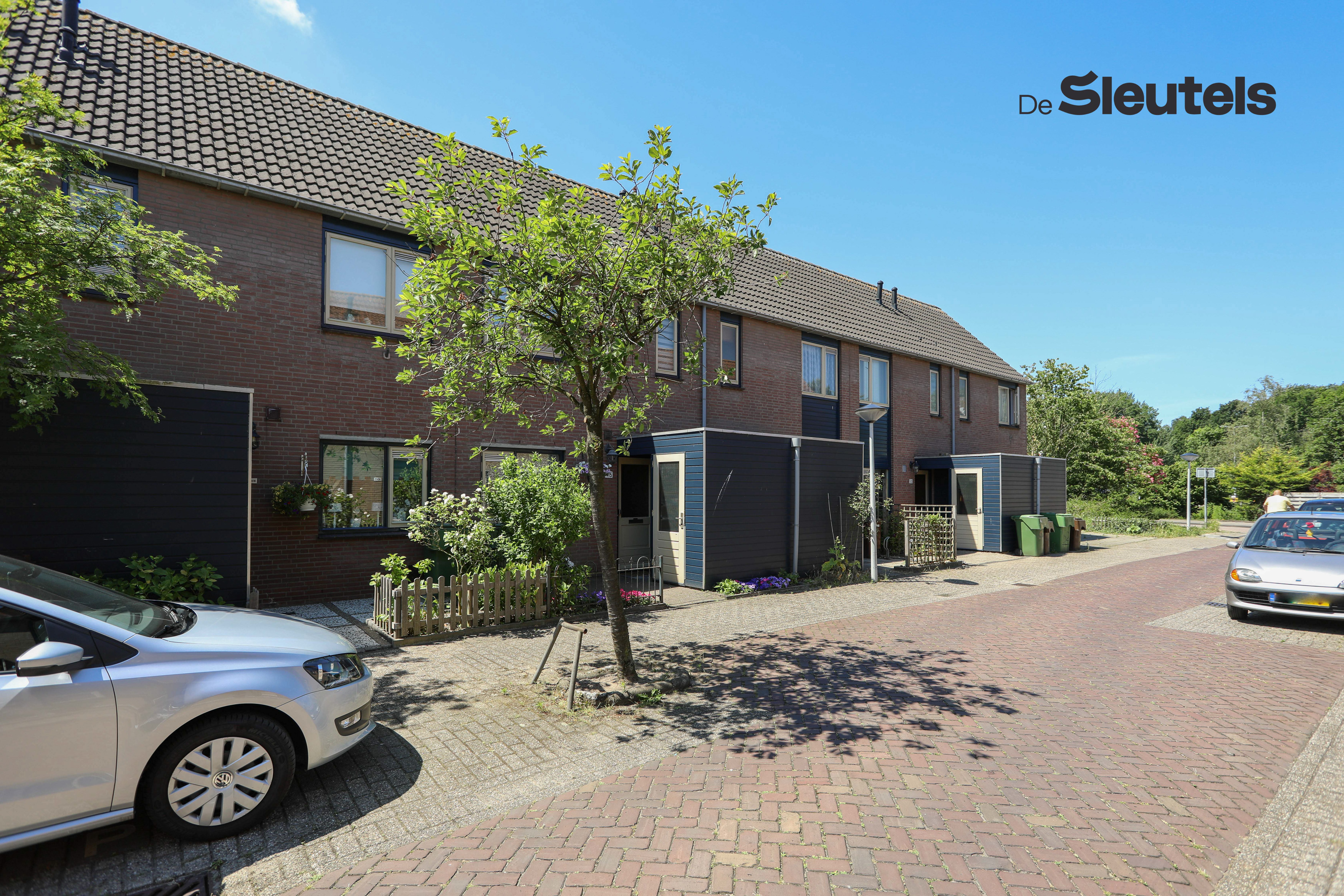Tussenwoning te huur: Elise van Calcarstraat 46, Kloosterhof Leiden